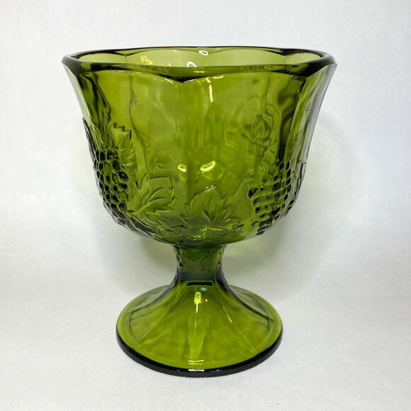 Vintage Indiana Glass Harvest Grape Green Pedestal Bowl - Picture 1 of 13